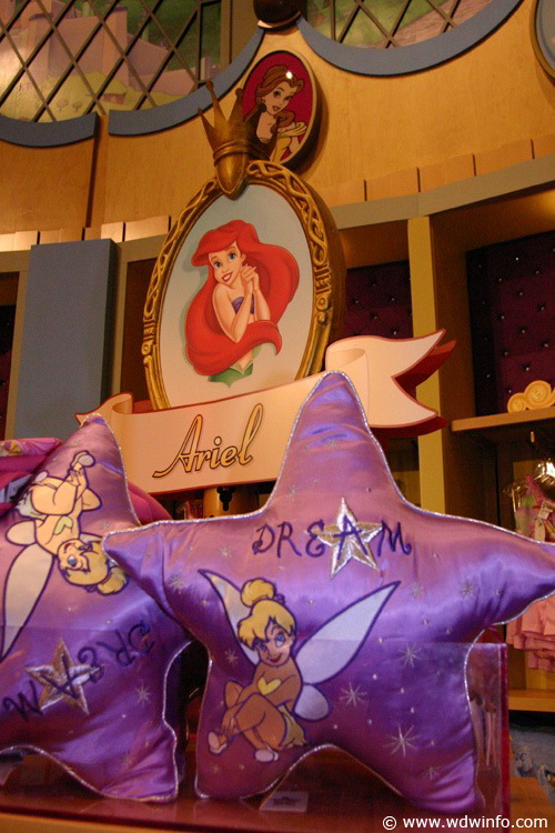 Bibbidi Bobbidi Boutique shop area 10