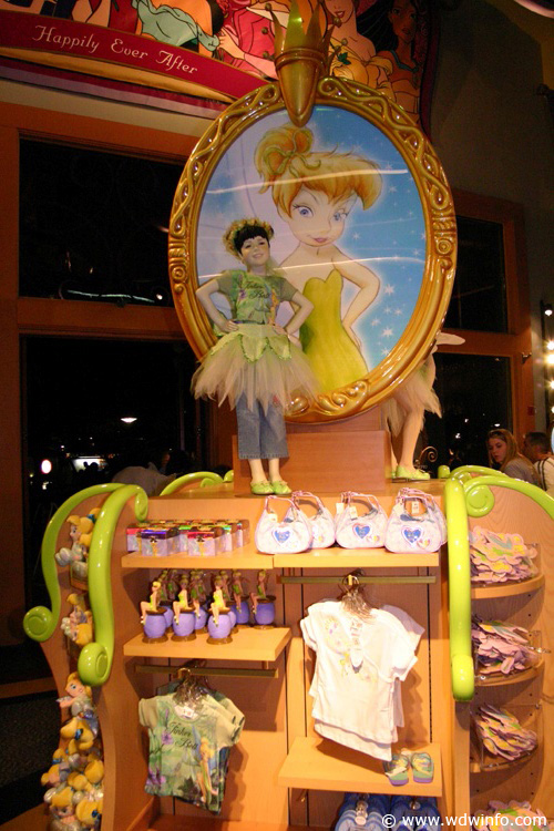 Bibbidi Bobbidi Boutique shop area 21