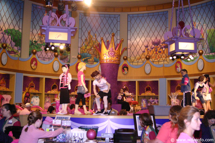 Bibbidi Bobbidi Boutique shop area 23