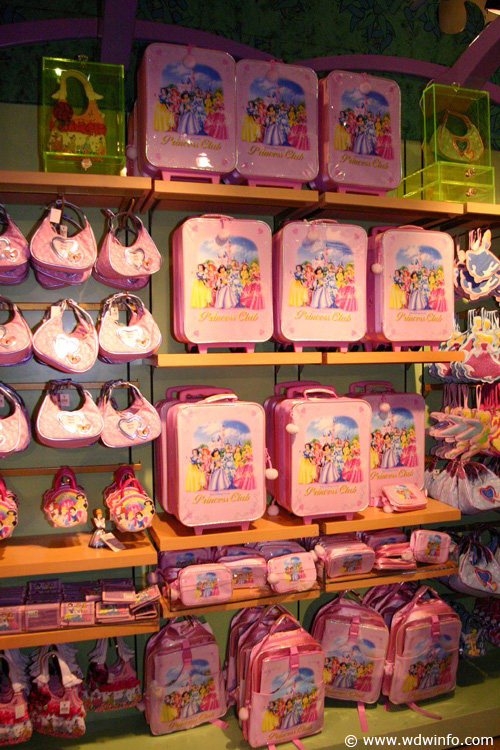 Bibbidi Bobbidi Boutique shop area 6