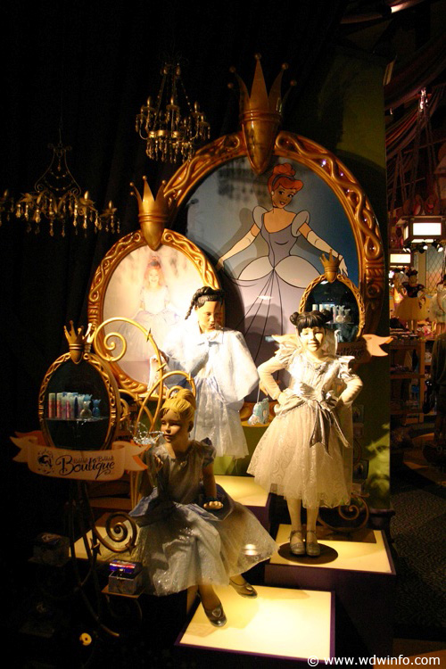 Bibbidi Bobbidi Boutique shop area