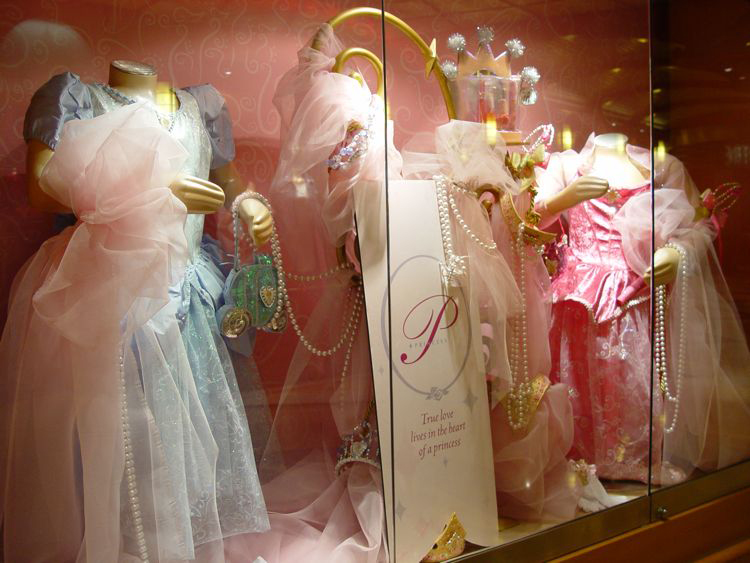 Disney-Cruise-Shops-03