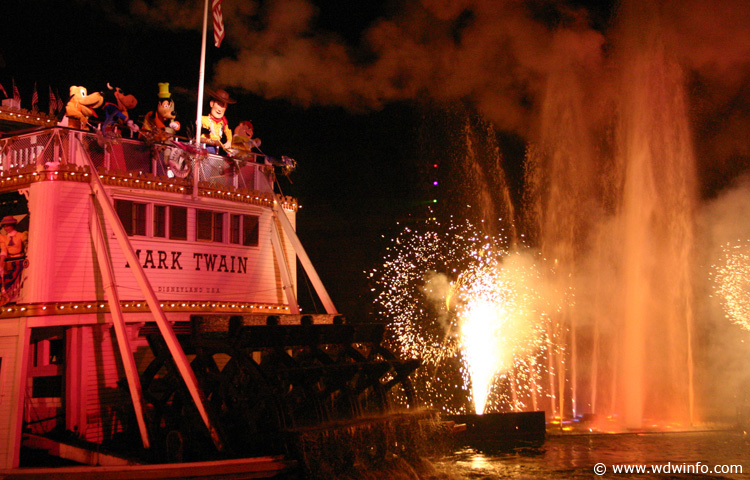 Fantasmic DSC00149b