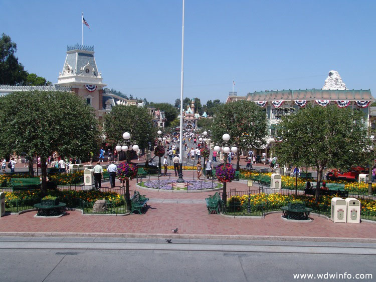 Main-Street-USA-DL-02