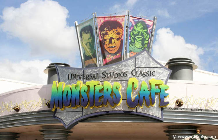 26_Monster's Cafe